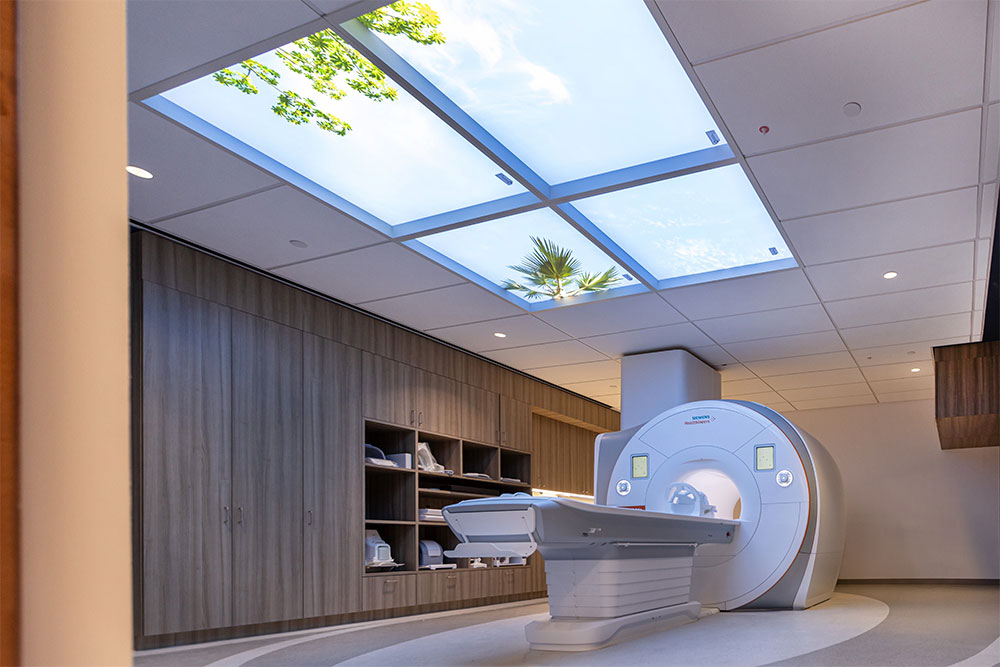 Picture of a scanner at Keck Medicine of USC.